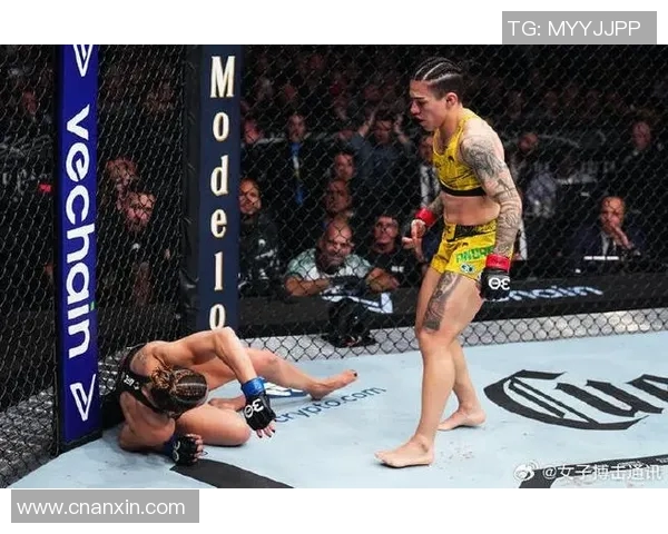 UFC精彩对决乔安娜与杰西卡谁能在擂台上胜出引发热议