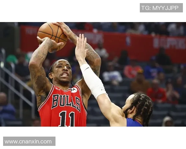 德罗赞十佳球精彩集锦展现篮球天赋与绝佳技术魅力