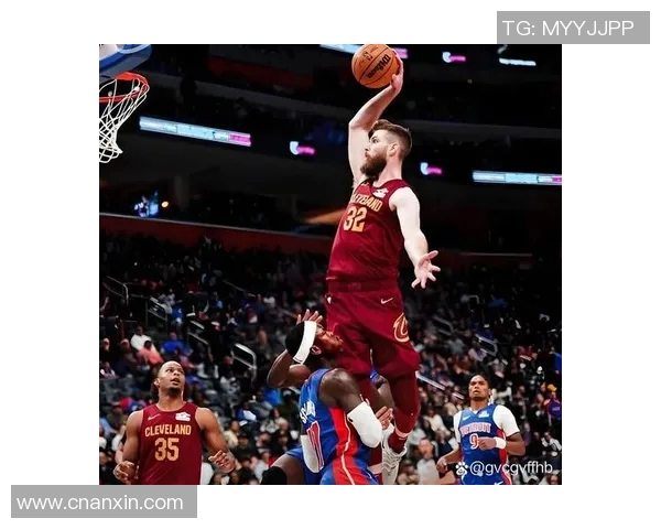 湖人队与活塞队加时赛激战回顾球迷心潮澎湃的精彩瞬间 湖人队与活塞队加时赛激战回顾球迷心潮澎湃的精彩瞬间